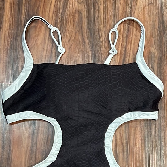 Sanctuary Snake Bite Monokini - Picture 7 of 16